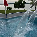 And 2 * فيلينس